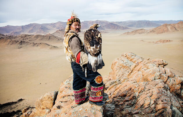 El antiguo lazo entre los cazadores de Mongolia y las águilas reales