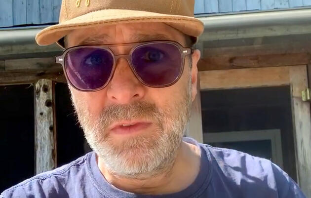 H. Jon Benjamin’s 'Morning Bird Reports' Have Brought Joy to Many in Dark Times