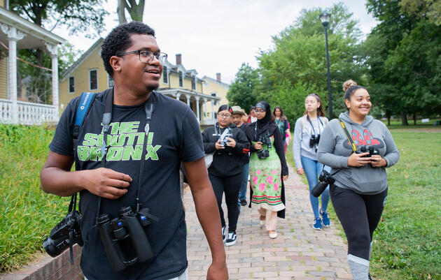 How Birding and Photography Can Unite a Community