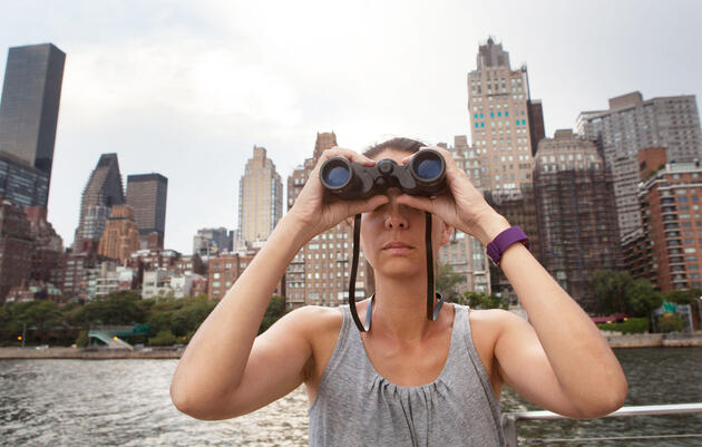 A birder in Manhattan. Camilla Cerea